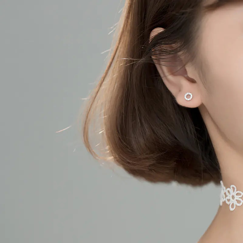 S925 Silver Round Stud Earrings with Diamonds for Women